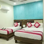 Hotel Plaza Executive - Near Bkc